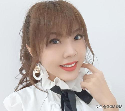 娱乐吃瓜女艺人背景,吃瓜女艺人背后的故事与真相