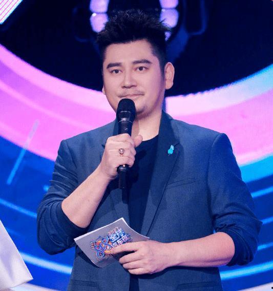 娱乐吃瓜酱庞博